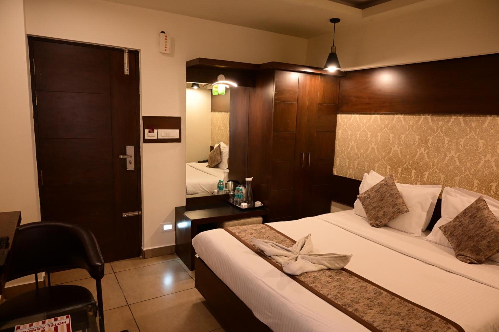 Canyon Sun Chennai Exterior foto