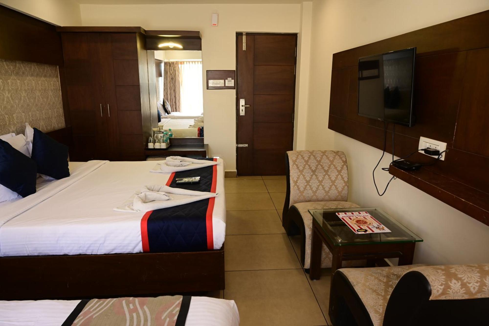 Canyon Sun Chennai Exterior foto