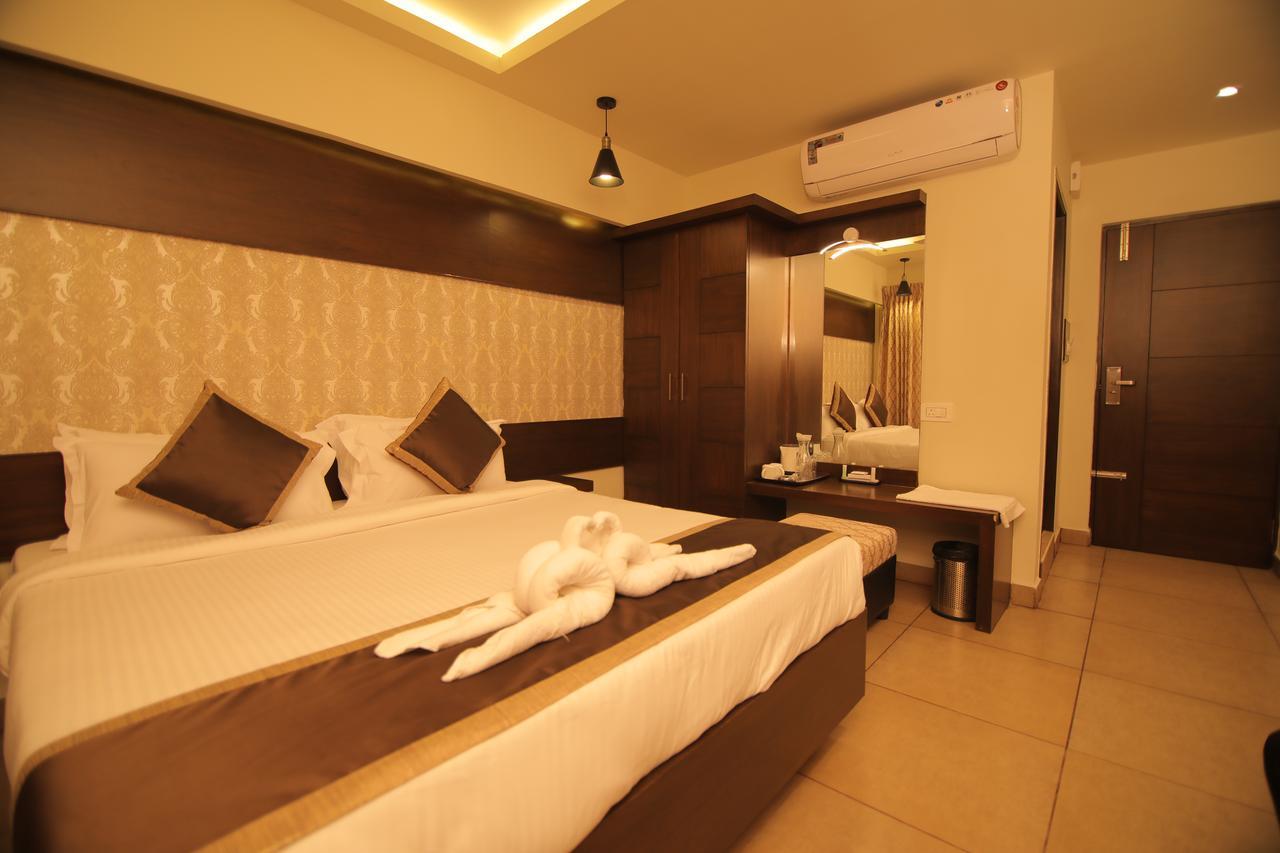 Canyon Sun Chennai Exterior foto